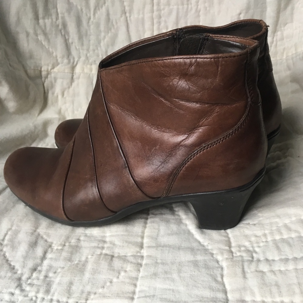 Earth Spirit mahogany-leather ankle boot